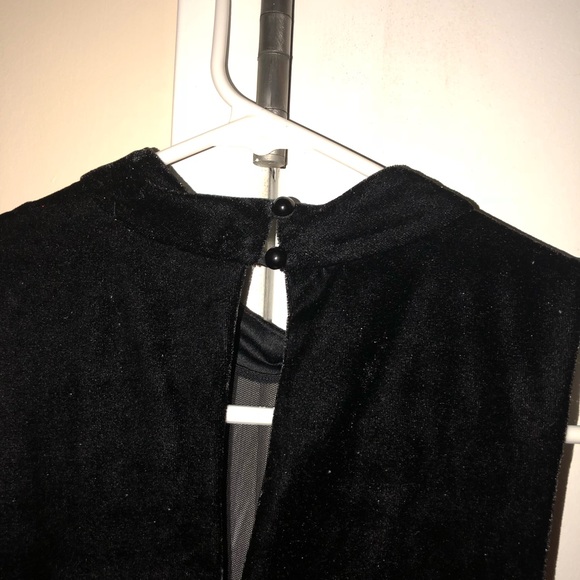 Dress - Picture 4 of 5